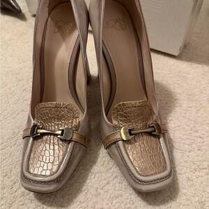 Joan & David Women's Beige Croc-Embossed Loafers